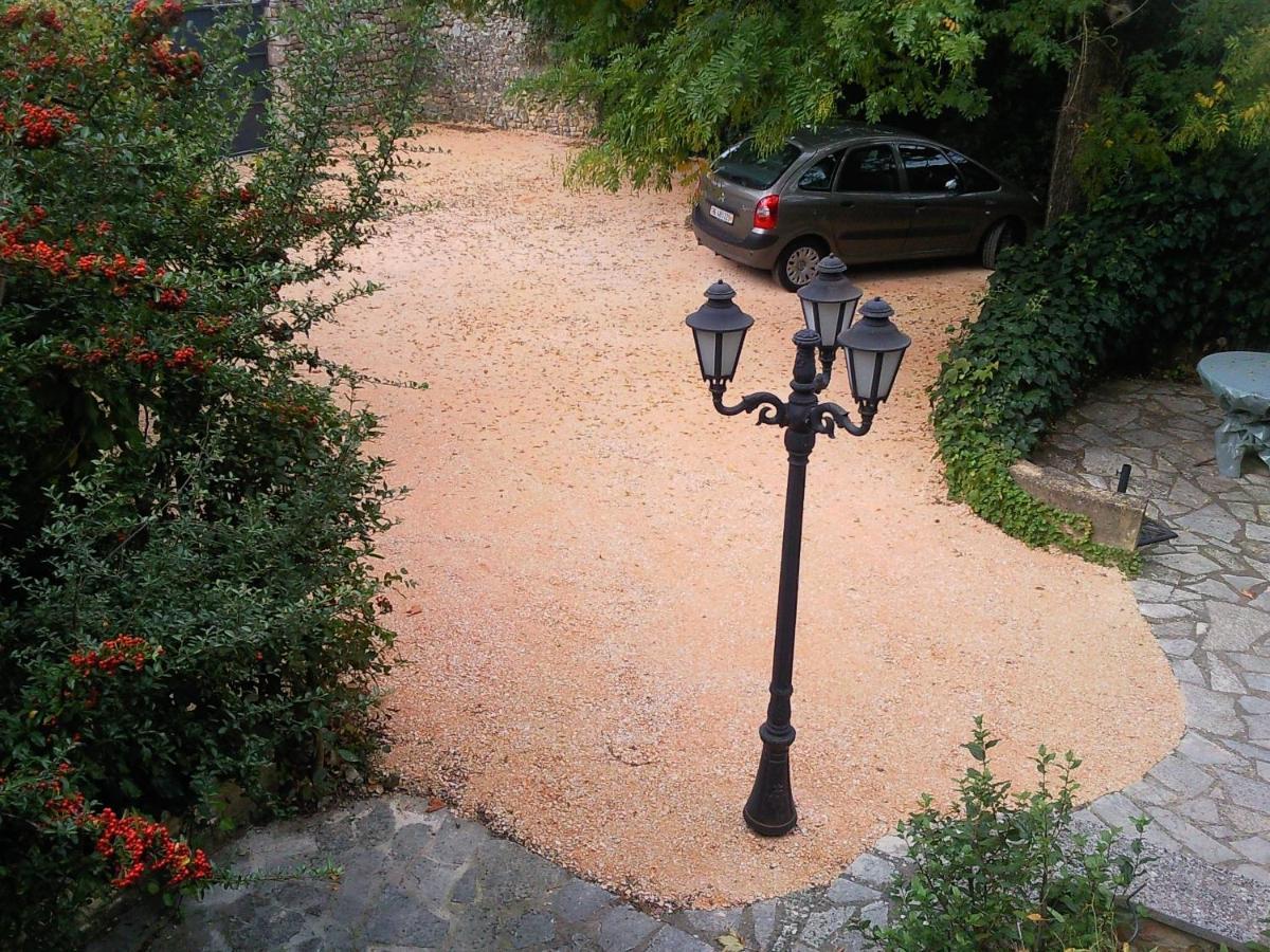 Cornillon - Oase In Suedfrankreich Apartamento Exterior foto